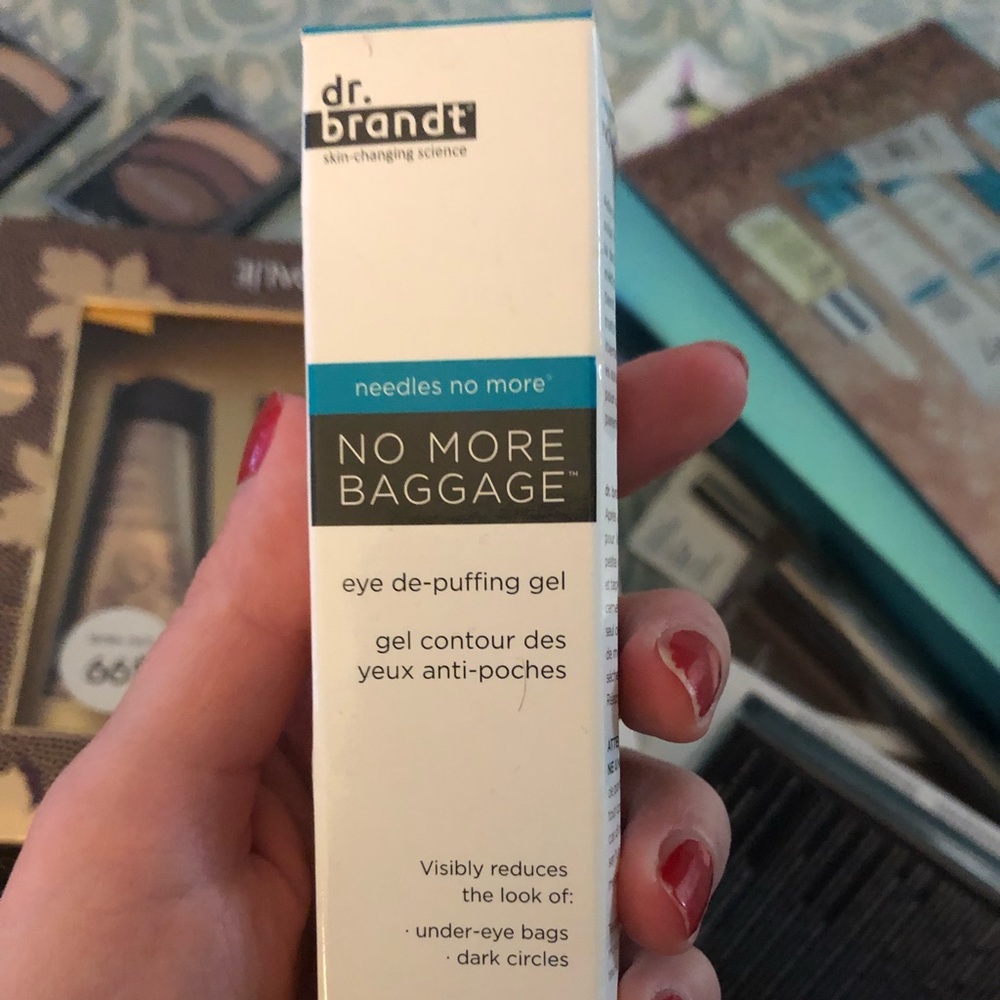 Dr. Brandt. Eye de-puffing gel. New in a pack.